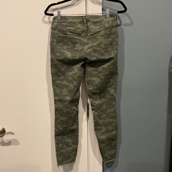 Old Navy rockstar super skinny camouflage jeans - Picture 4 of 5